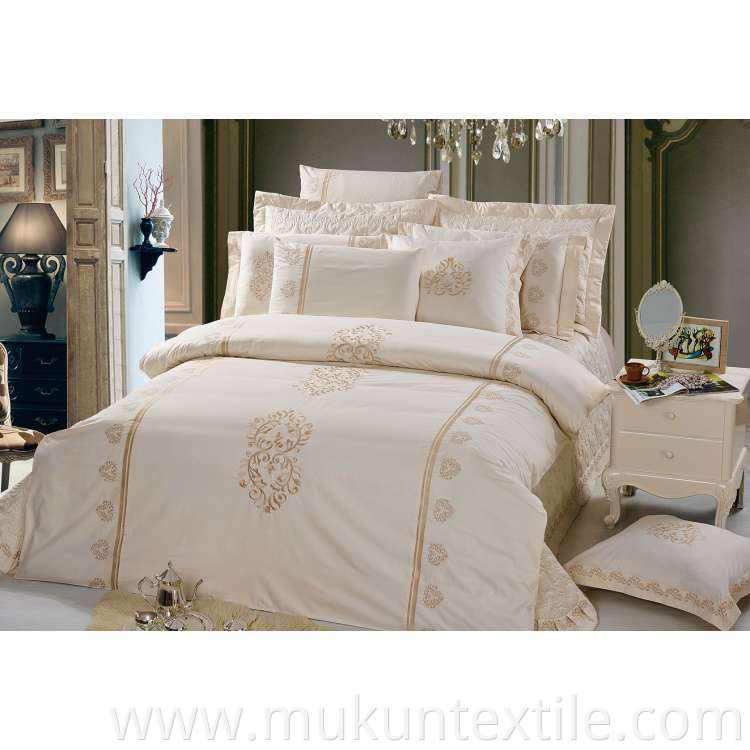  Cotton Embroidery Bedding Set